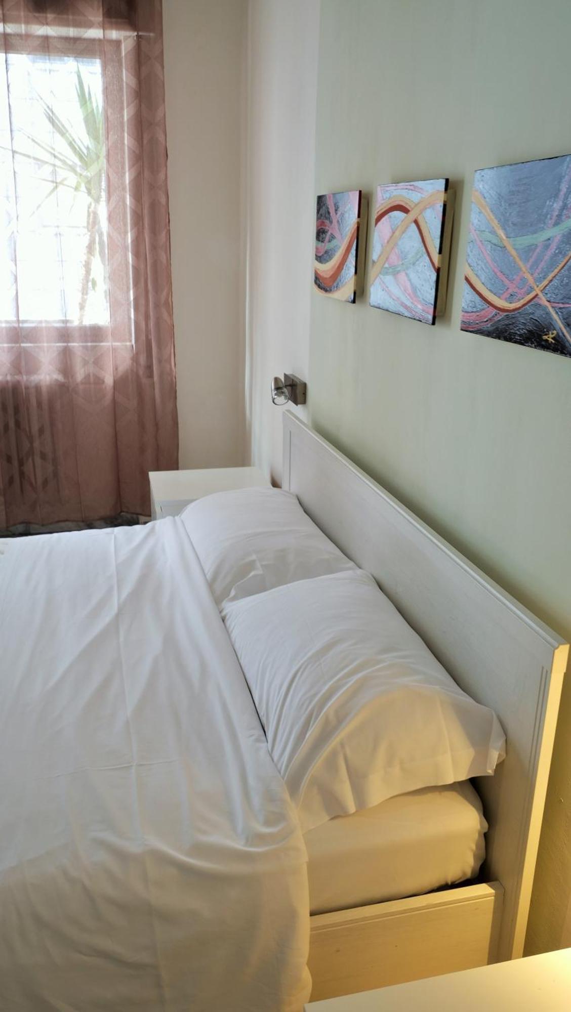 Kamila Guest House Bari Exterior photo