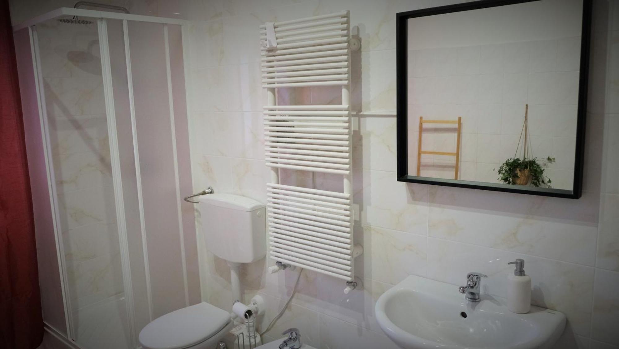 Kamila Guest House Bari Exterior photo